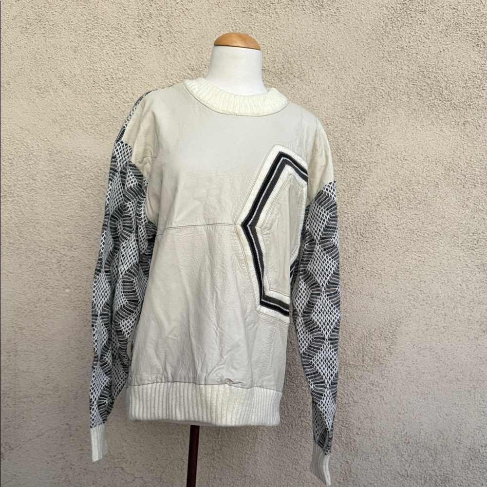 Saxony VTG Women's Sweater